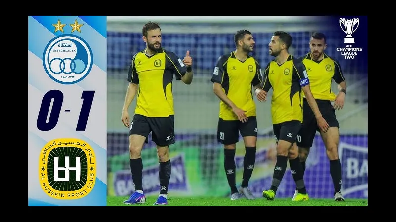 Cầu thủ Al Hussein với đội Esteghlal tạo cơ hội ghi bàn