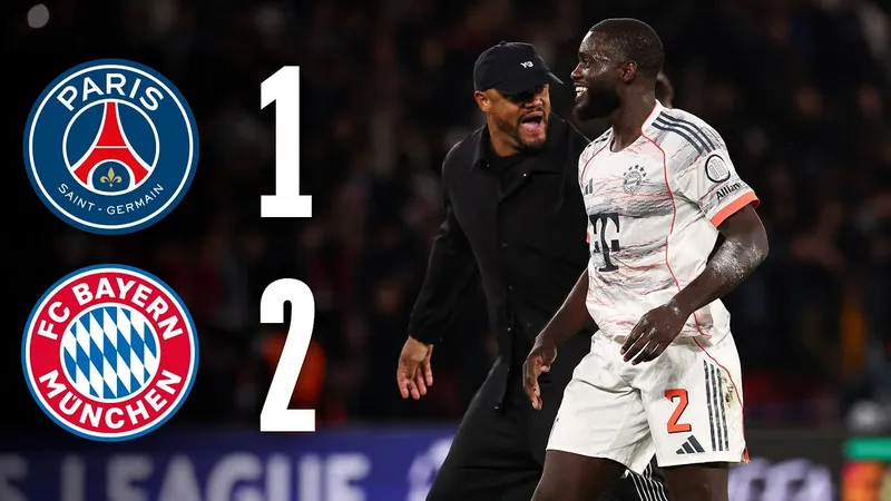 Cầu thủ PSG và Bayern Munich đấu vật trên sân cỏ